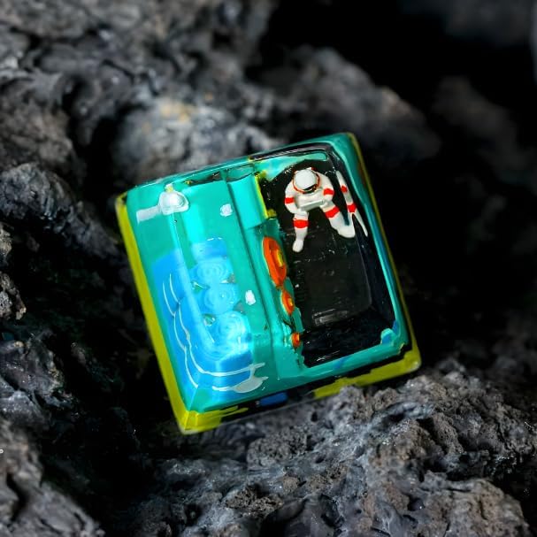 Astronaut Custom Artisan Keycap with Green Spaceship R1 SA Profile Astronauts Keycaps 1U ESC Handmade Gaming Resin Key Cap Cherry MX Switch Compatible Mechanical Keyboard Space Lover Gift
