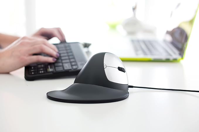 Goldtouch KOV-GSV-RM Semi-Vertical Mouse Wired (Right-Handed) Medium