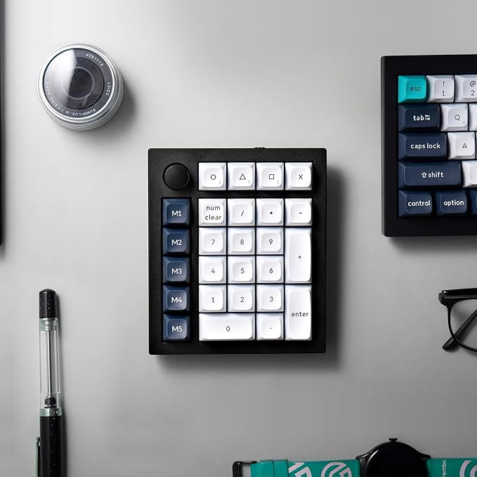 Keychron Q0 Max Wireless Custom Mechanical Numpad, 2.4 GHz/Bluetooth 5.1/Wired QMK Number Pad, RGB Hot-Swappable with Gateron Banana Switch for Laptop Mac Windows Linux - Black