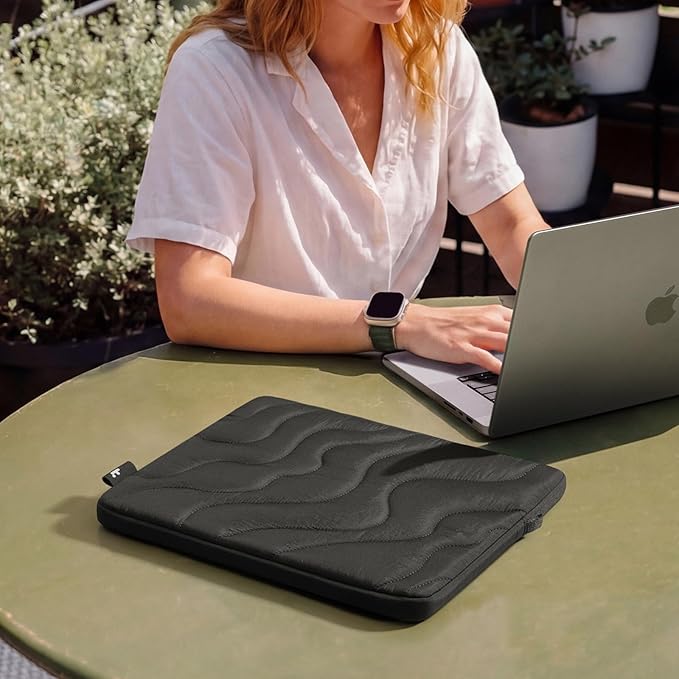 tomtoc 360 Protective Puffy Laptop Sleeve for 16-inch MacBook Pro M5 Pro/Max (2026) A3428 A3429, M4/M3/M2/M1 Pro/Max A3403 A3186 A2991, Quilted Design Soft Cute Puffer Bag Case for Dell XPS 16 Laptop