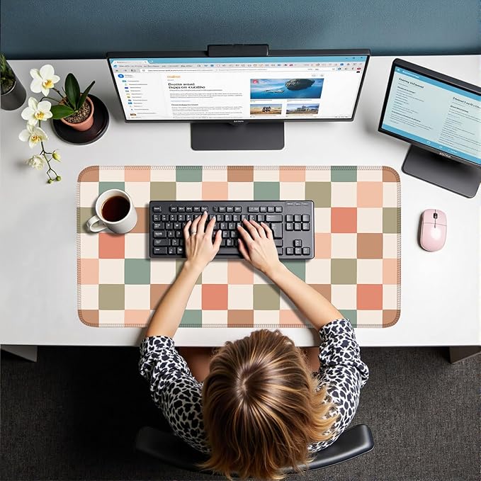 Boho Checkered Desk Mat, Retro Beige Plaid Mouse Pad Xl-31.5x15.7in-Pastel Desk Mousepad-Extended Aesthetic Keyboard Mouse Pad-for Kid Girl with Stitched Edges Non-Slip Office Decor