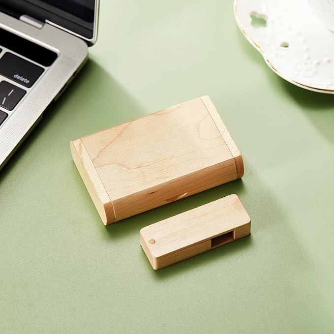 USB Flash Drive, 32GB Wooden USB2.0 High Speed USB Thumb Drives Memory Stick Pen Date Storage Stick Pendrive (Maple Rotatable)