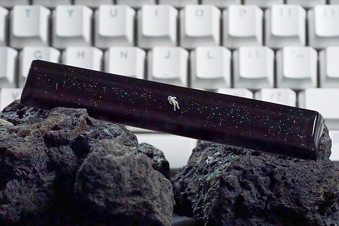 Astronaut Artisan Spacebar Keycap SA Profile Custom Space Explorer Spacebars 6.25U Keycaps Handmade Gaming Resin Key Cap Cherry MX Switch Compatible Mechanical Keyboard Space Lover Gift