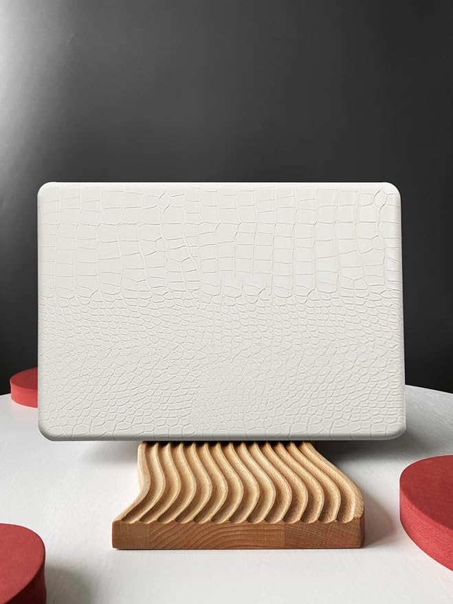 Compatible with Crocodile MacBook Air 13 inch Case 2021 2020 2019 2018 M1 A2337 A2179 A1932, Textured Elegant Luxury Aligator Skin Snakeskin PU Leather Hard Shell & Keyboard Cover, White