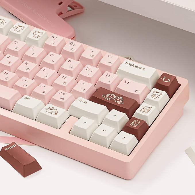 Milk Strawberry Cute Pink Keycaps, 134 Keys PBT Dye-Sublimation Keycaps, Cherry Profile Japanese Keycap, Compatible with 60% 65% 75% 80% 100% Mechanical Keyboard