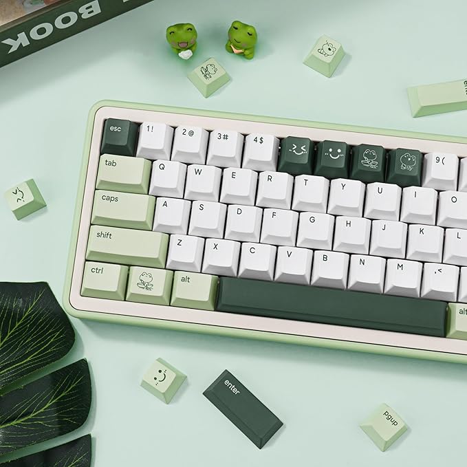 Cute Matcha Green Frog Keycaps 134 Keys-Cherry Profile Dye-Sublimation Custom Keycap-Minimalist Style PBT Key Caps for Cherry MX Switches Mechanical Gaming Keyboard 60% 75% 100%