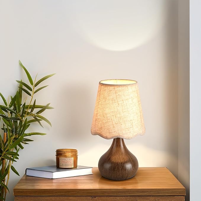 Ziqqeelam Wood Grain Small Table Lamp Touch Control, Farmhouse Bedroom Lamps for Bedside Nightstand, Vintage Small Table Lamps for Small Spaces for Kitchen Counter, Home Office, Kids Dorm, Bookshelf