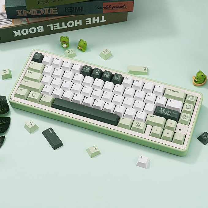 Cute Matcha Green Frog Keycaps 134 Keys-Cherry Profile Dye-Sublimation Custom Keycap-Minimalist Style PBT Key Caps for Cherry MX Switches Mechanical Gaming Keyboard 60% 75% 100%
