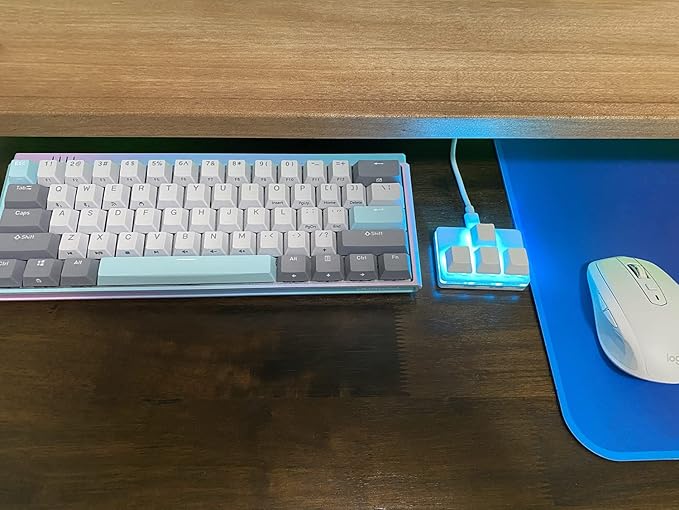 USB Mini 4-Key Keypad One-Handed Mechanical Gaming Keyboard Programming Macro Pad RGB Keypad for Windows Mac OSU HID Standard Keyboard with Red Hot Swappable Switch USB-C Keyboards