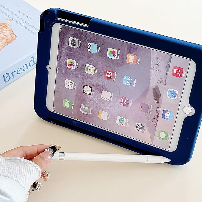 3D Cute Astronaut Case for iPad 9th/8th/7th 10.2 inch/Air 3 2019/Pro 10.5 inch,Kawaii Cartoon Pretty Space Astronaut Soft Silicone Foldable Stand Case with Lanyard for Kids Teens Girls Women