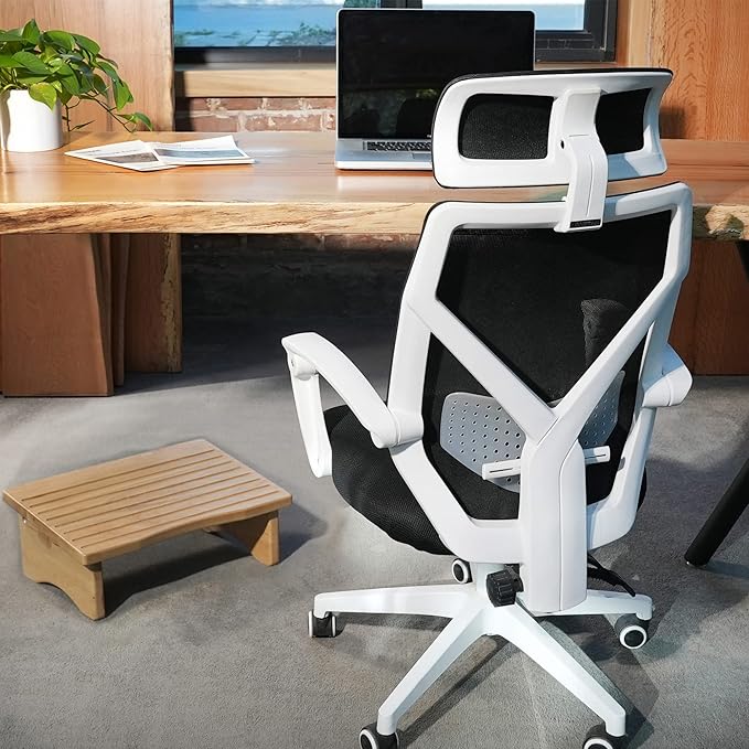 CONSDAN Foot Rest, Ergonomic Footrest for Under Desk at Work, Nursing Foot Stool, Natural Solid Wood Non-Slip Slanted Top Foot Stool for Office/Standing Desk (Natural Color)