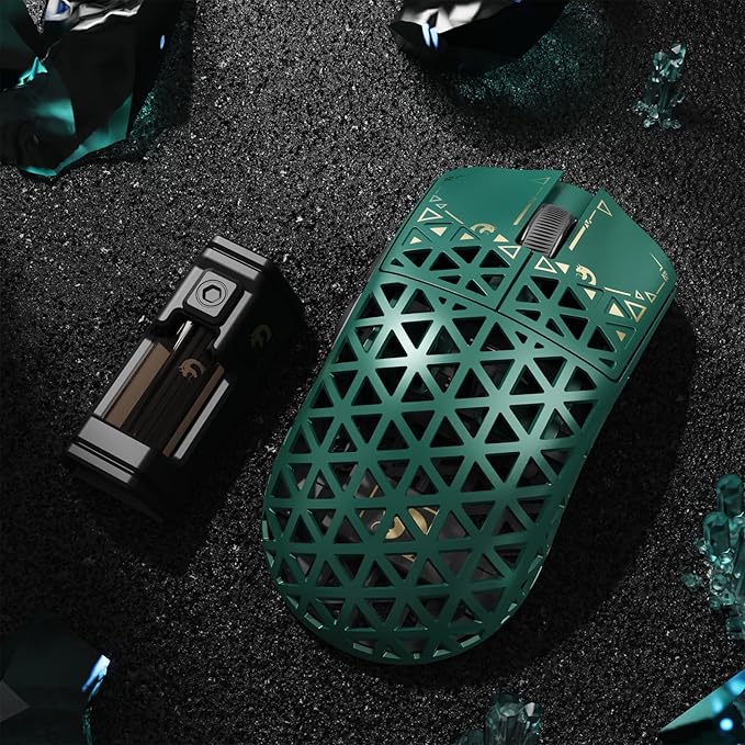 MAMBASNAKE M5 Ultra Carbon Fiber 8KHz Wireless Gaming Mouse,PAW3950MAX Sensor 42K DPI,39g Superlight Tri-Mode 2.4GHz/BT/Wired Computer Mice,Web Driver Support,for Win/Mac/FPS/MOBA/Esports-Green (A)
