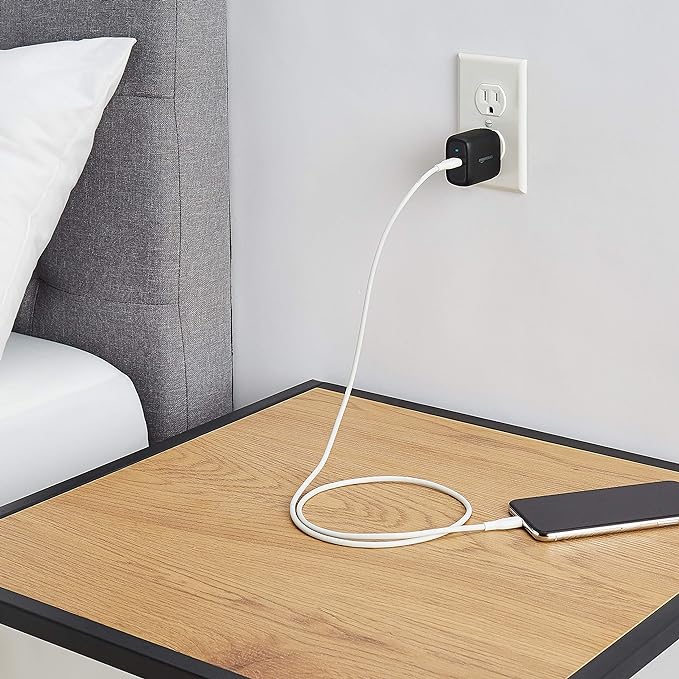 Amazon Basics 30W One-Port Foldable GaN USB-C Wall Charger with Power Delivery PD for Tablets & Phones (iPhone 16/15/14/13/12/11/X, iPad, Samsung, and More), Compact Travel Charger, Non-PPS, Black